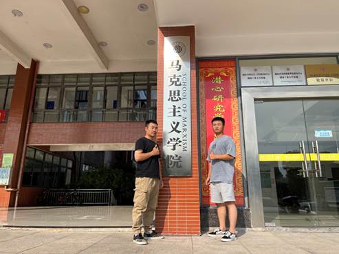 说明: C:\Users\Administrator\Desktop\学院合照.jpeg